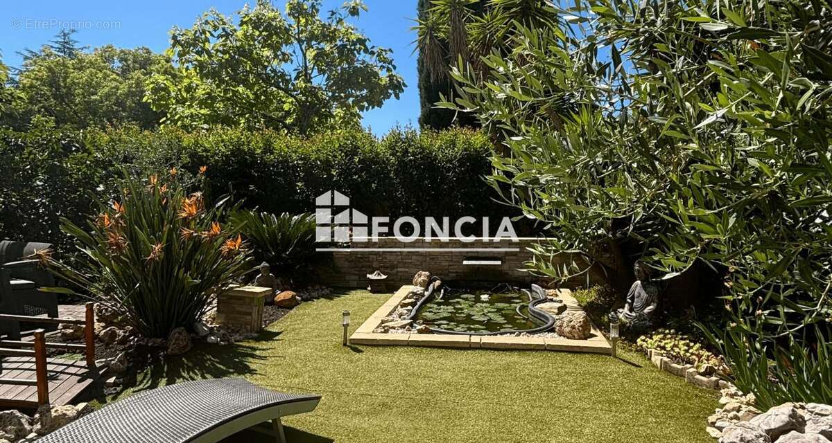 Maison à LA LONDE-LES-MAURES