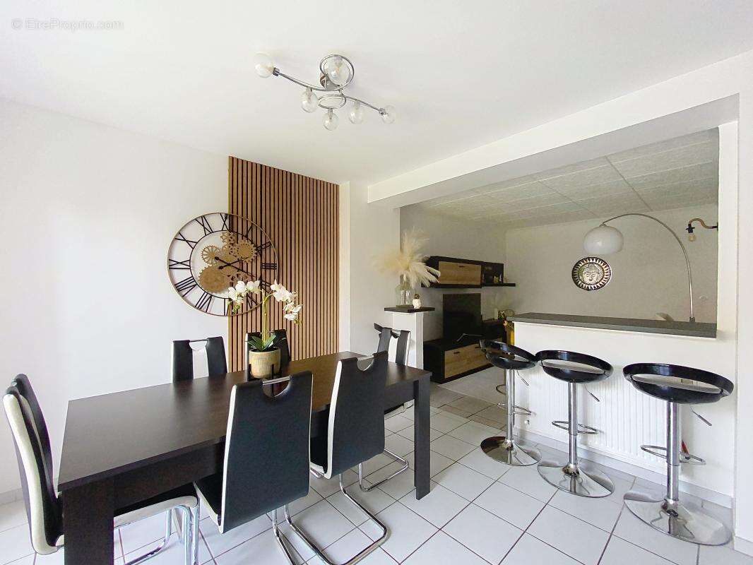 Appartement à GRIGNY