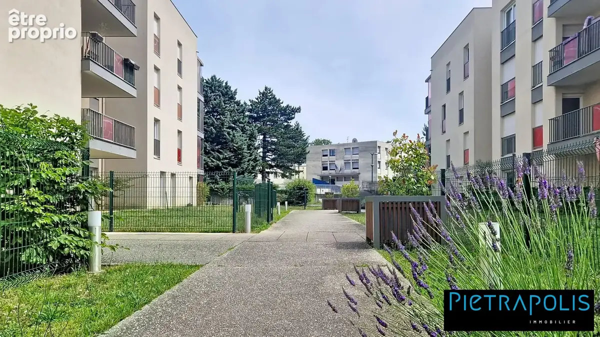 Appartement 2 pièces 50 m² à vendre à Champagne-Au-Mont-D'or (69410) - photo 1