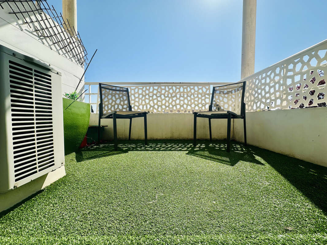 Appartement à LATTES