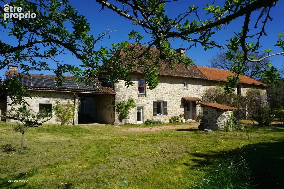 Ancien relais de poste du XVIIe siècle niché au coeur du parc naturel du Périgord vert. - photo 26