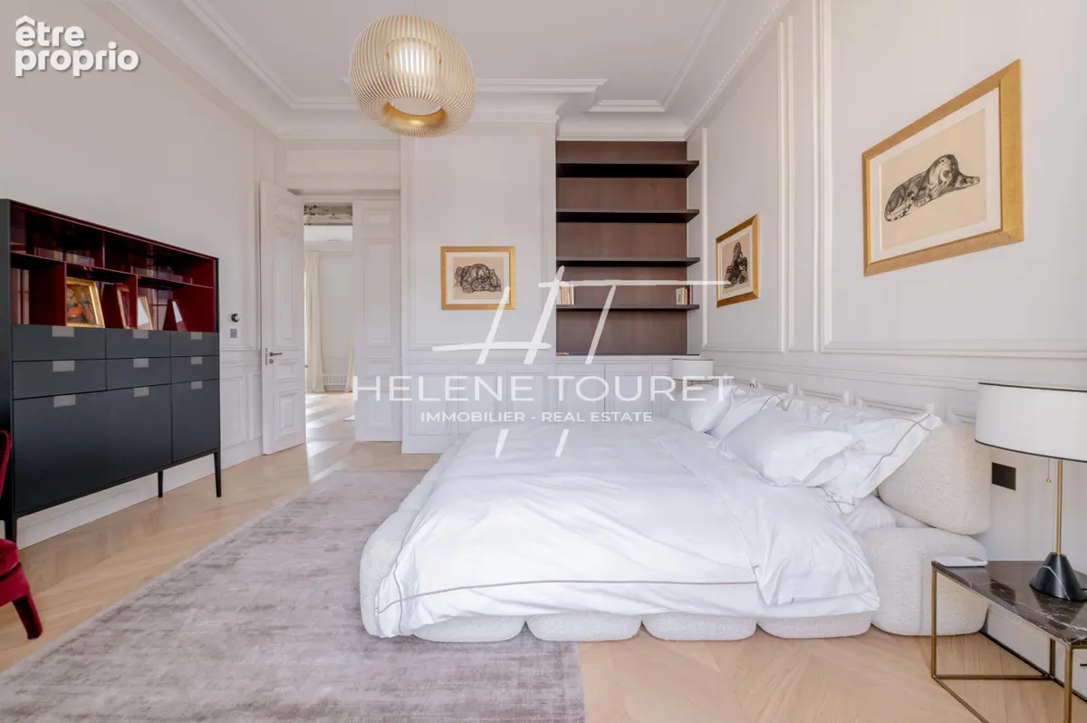 Appartement 161 m² à Paris-6e  - photo 8