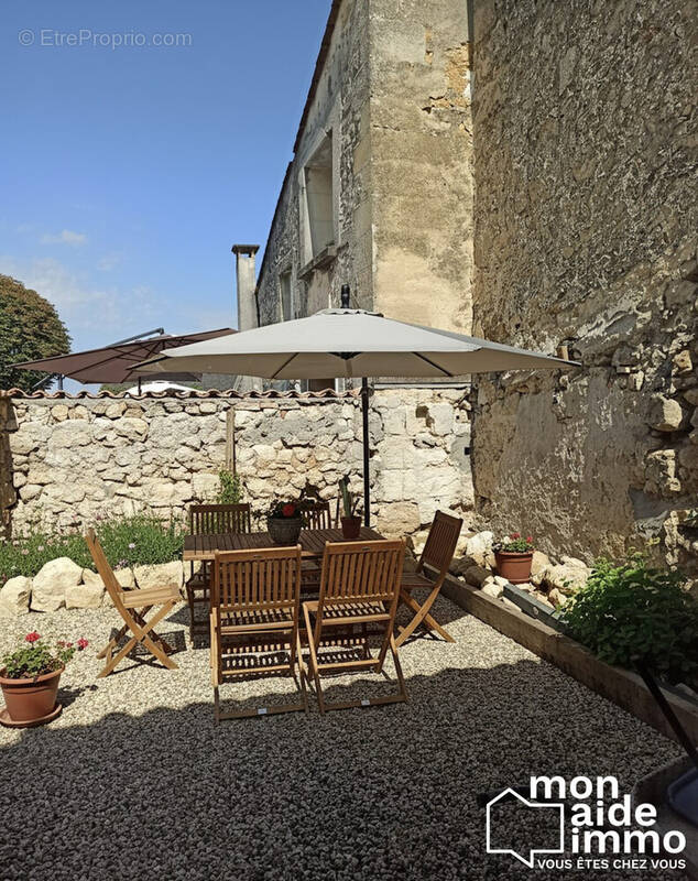 Maison 58 m² à Langoiran  - photo 1