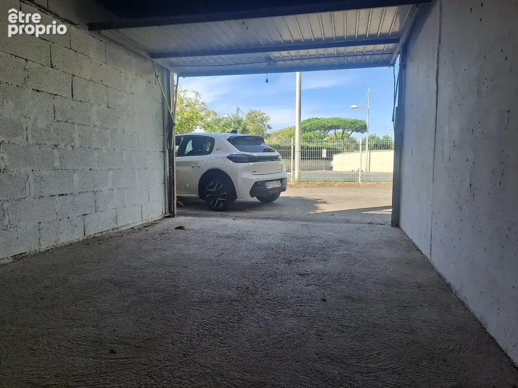 Garage proche commodités - photo 2