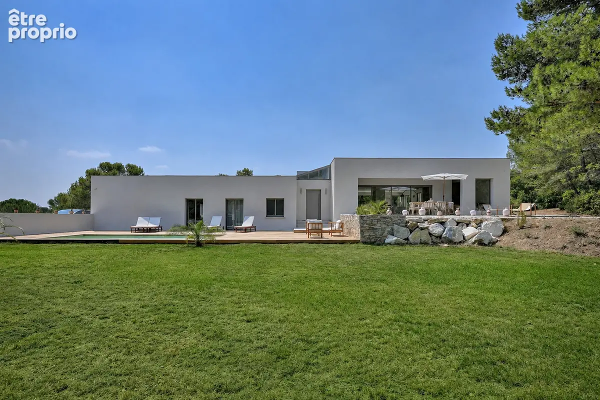 NIMES-TERRES DE ROUVIERE-Villa Contemporaine Neuve de plain-pied - photo 2