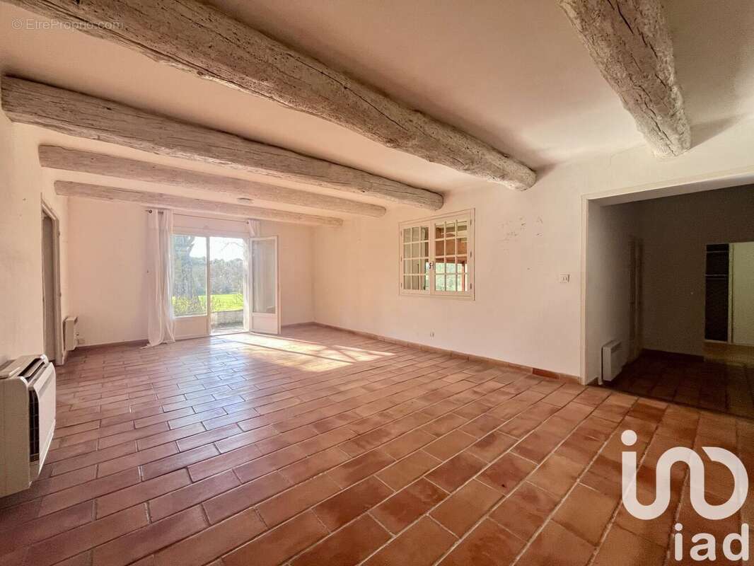 Photo 2 - Maison à LAMBESC