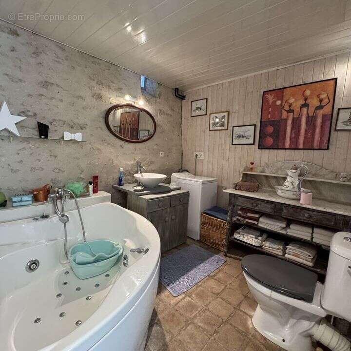 Maison à CHALO-SAINT-MARS