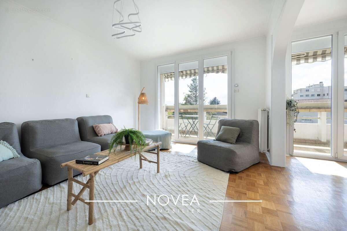 Appartement à CALUIRE-ET-CUIRE