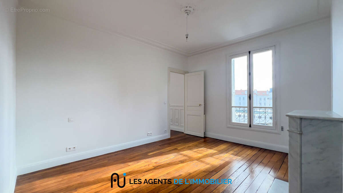 Appartement à NANTERRE