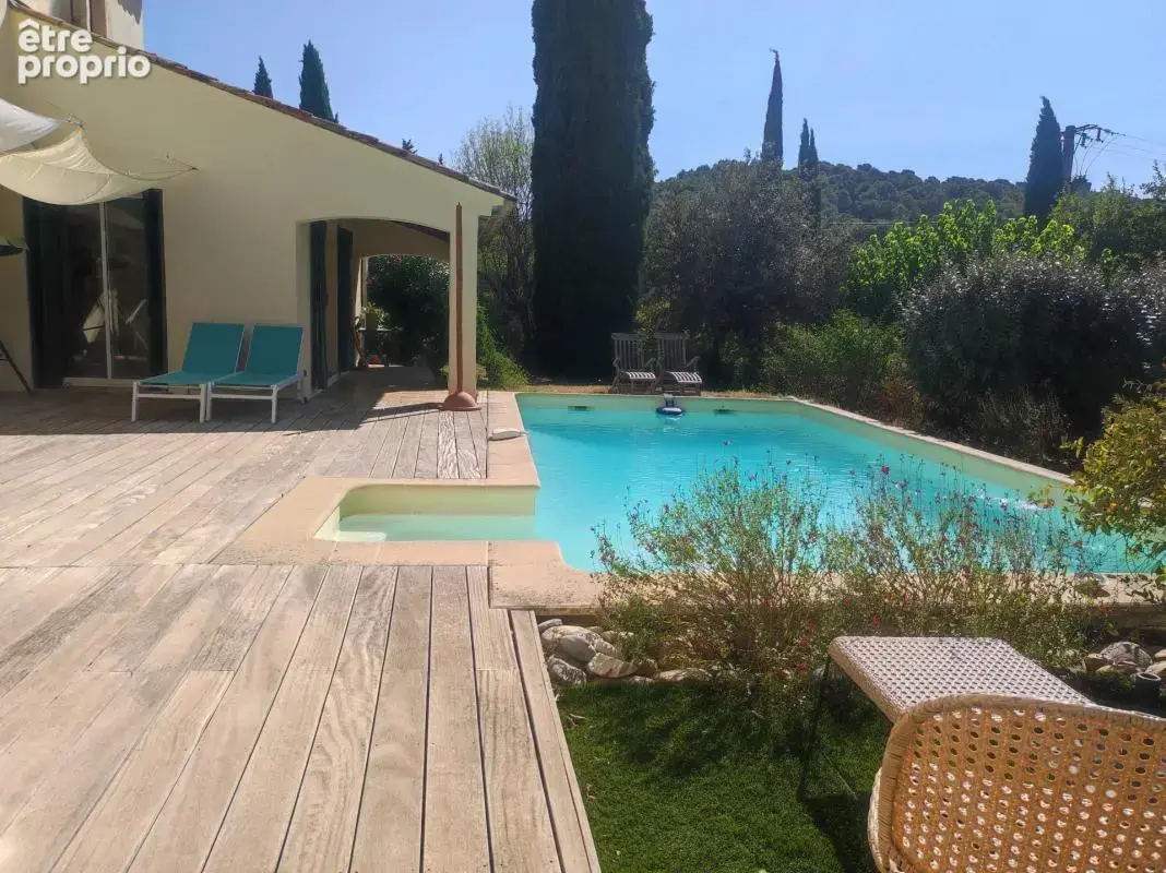 Maison de maçon de 217 m² sur 1 542 m² - photo 16