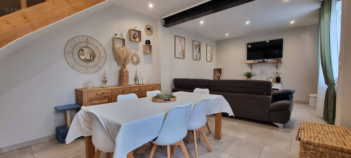 Maison à RIBECOURT-DRESLINCOURT