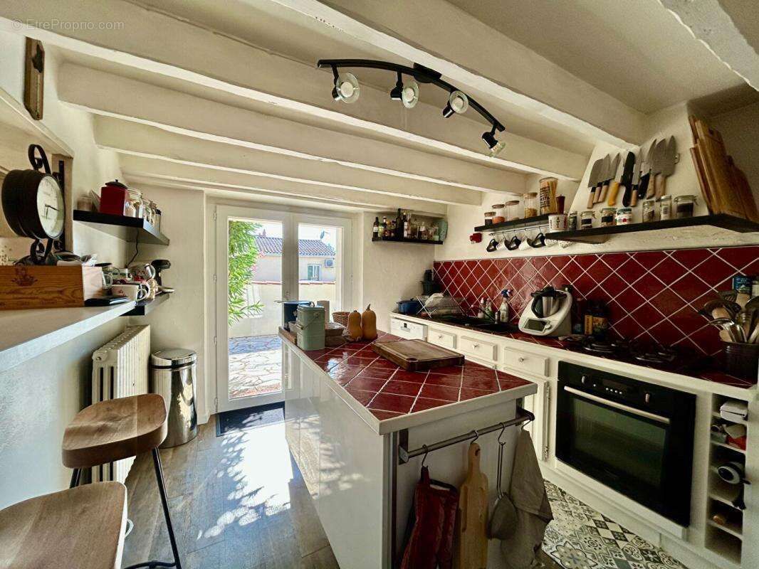 A vendre, maison de ville T4 au coeur du quartier Saint Georges à PERIGUEUX 24000 - photo 4