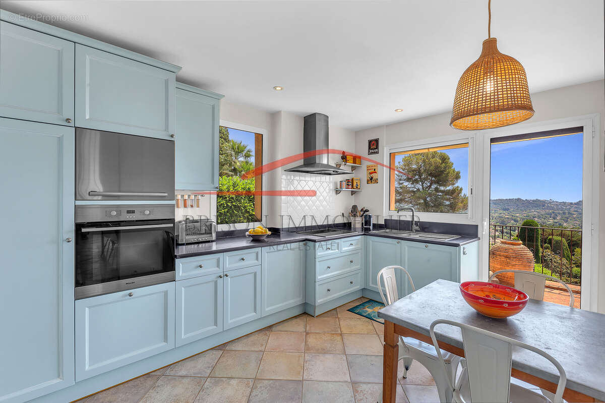 Maison à LA COLLE-SUR-LOUP