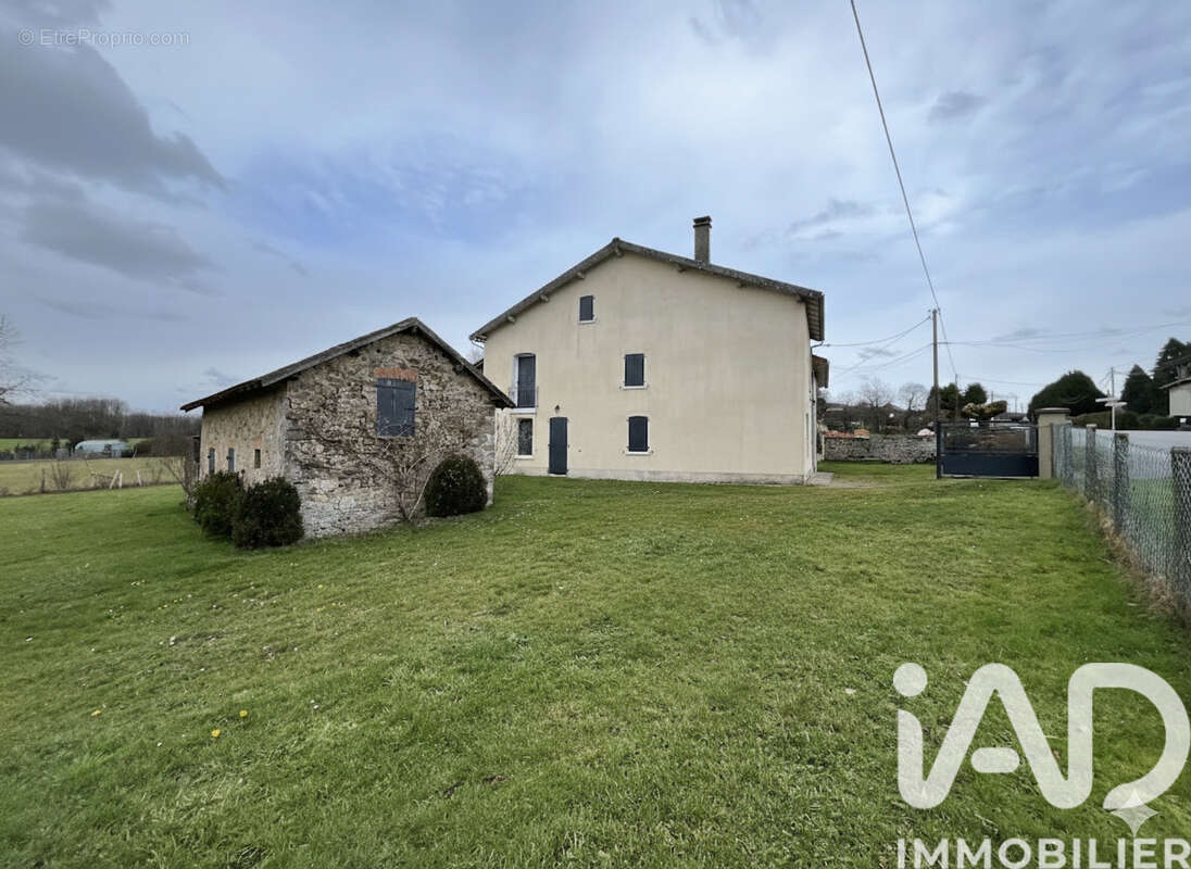 Maison 89 m² à Pageas  - photo 2