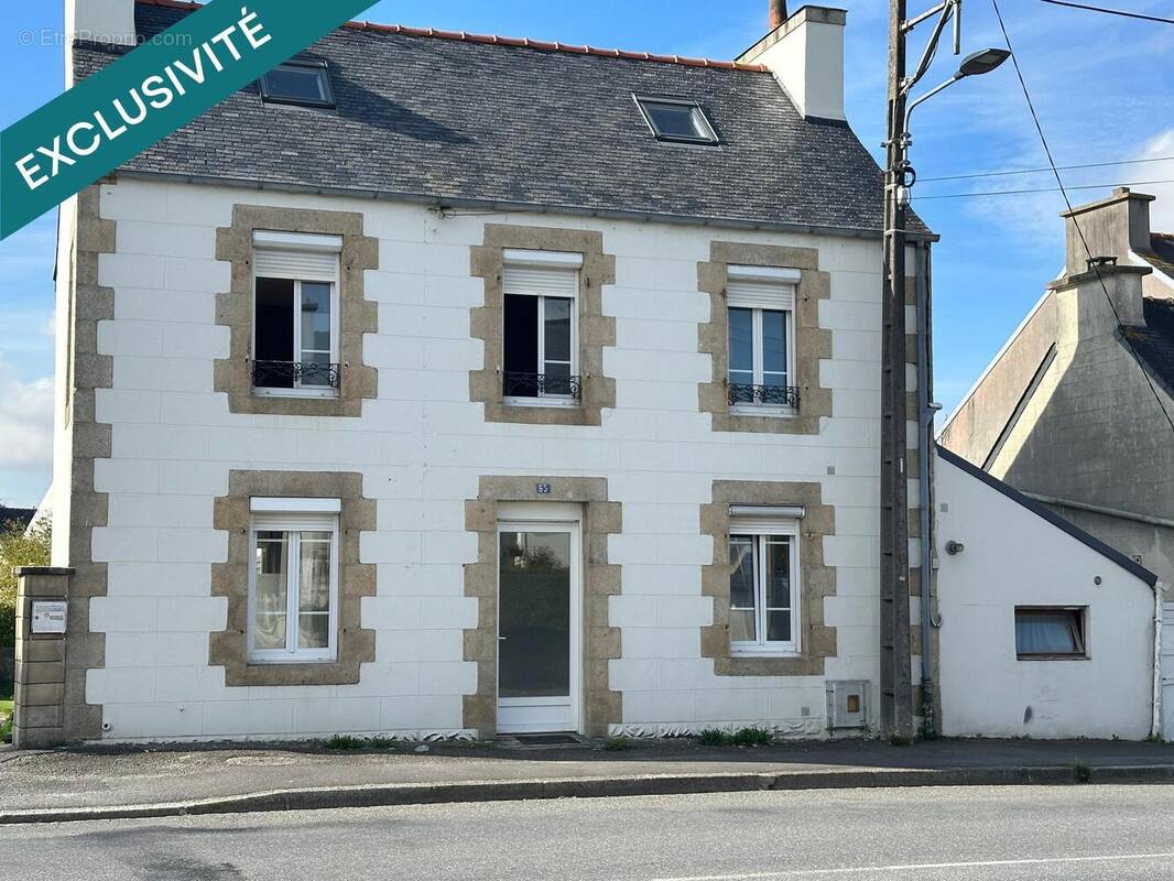 Photo 1 - Maison à LANDIVISIAU