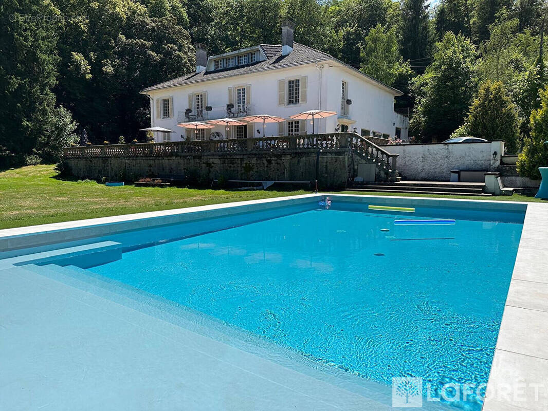 Maison à REMIREMONT