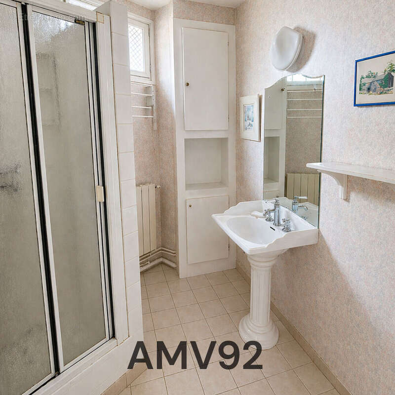 Appartement à LA GARENNE-COLOMBES