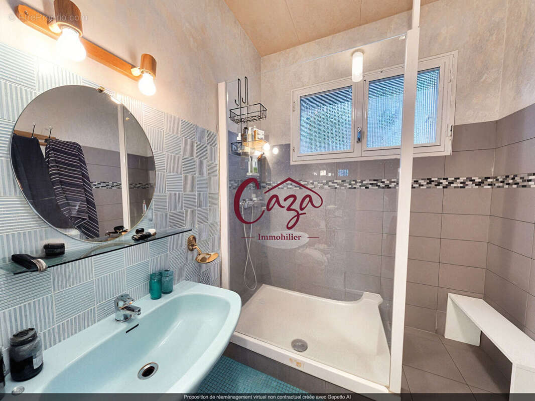 Maison à FARGUES-SAINT-HILAIRE