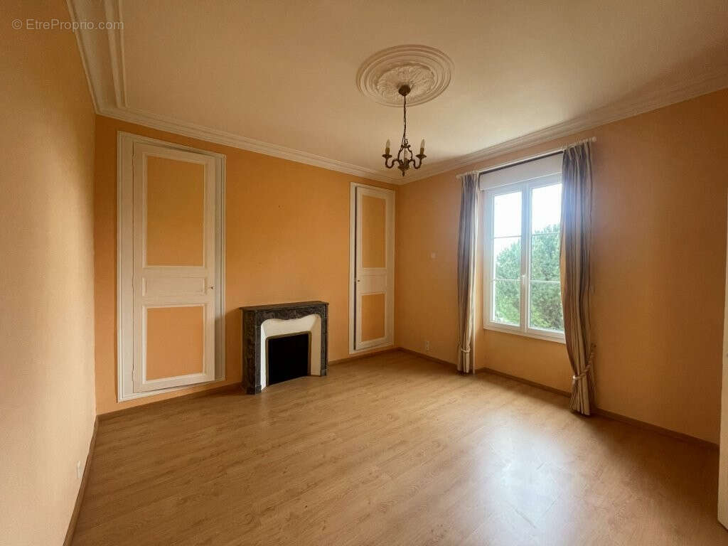 Maison à LA FERTE-BERNARD