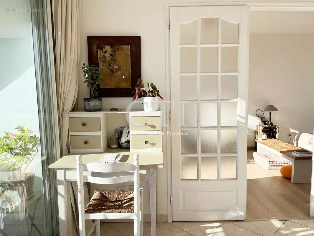 Appartement à NYONS