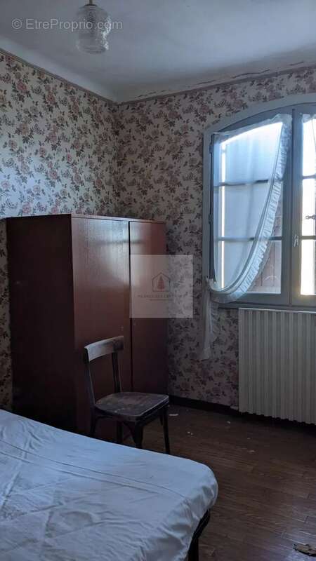 Maison à LE COLLET-DE-DEZE