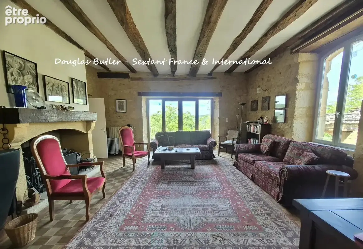 Superbe propriété en pierre de caractère avec gîte, annexe et vue dégagée - photo 9