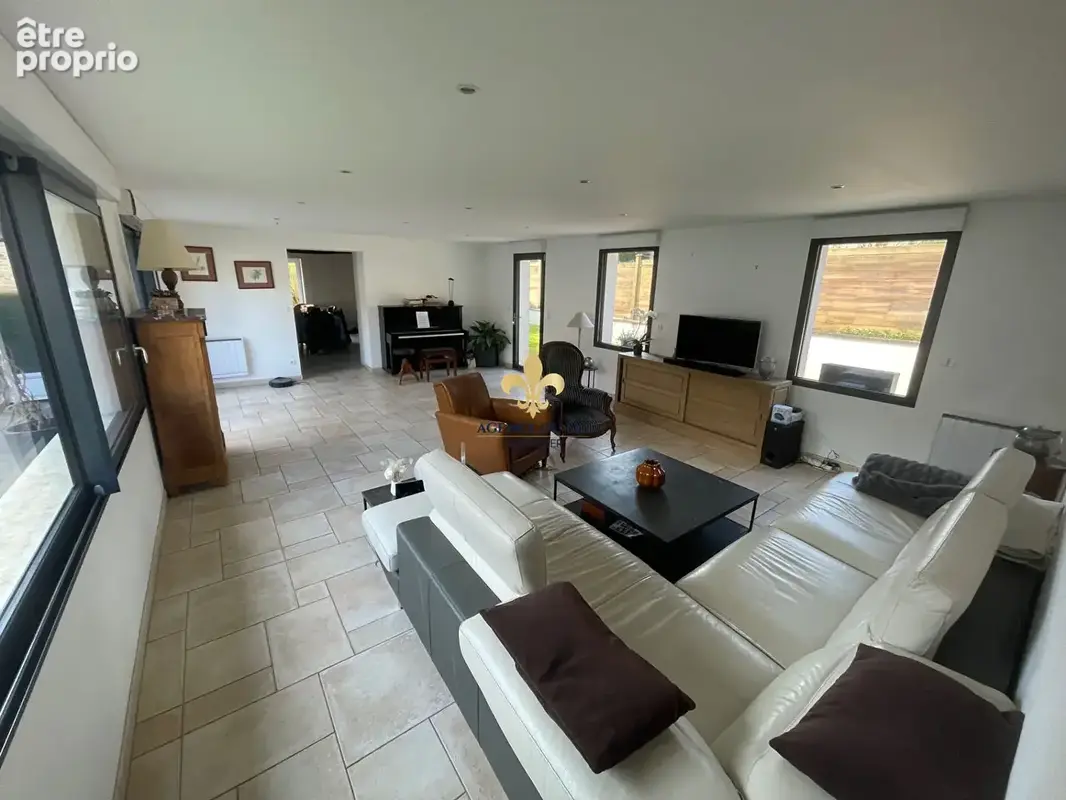 Maison  Precy Sur Oise 9 pièce(s) 246 m2 +  Dépendance 75 m² - photo 6