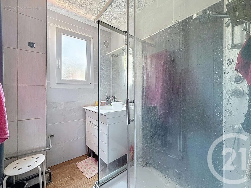 Maison à MIREBEAU-SUR-BEZE