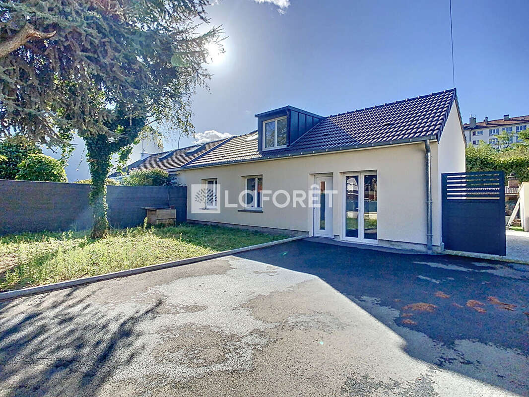 Maison à CHAMPIGNY-SUR-MARNE