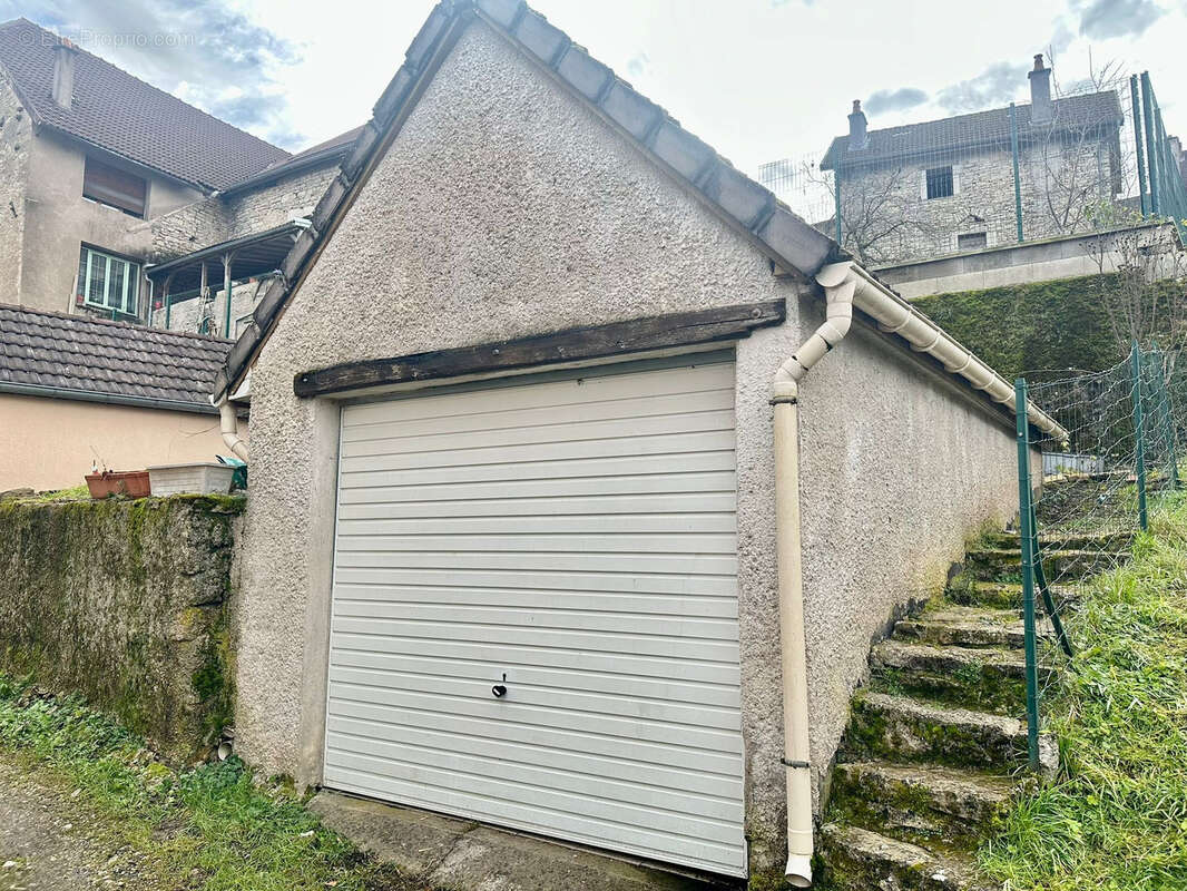 Maison à VILLERSEXEL