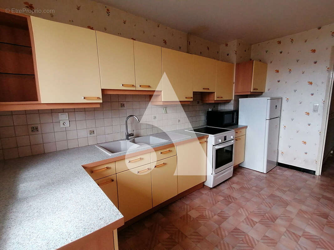 Appartement à MONTCEAU-LES-MINES