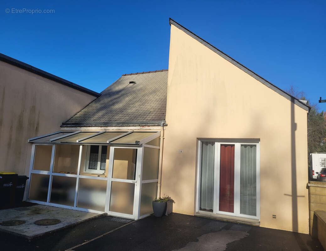 Maison à SAINT-OUEN-DES-ALLEUX