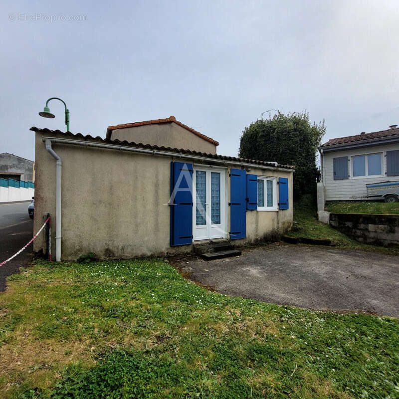 Maison à SAINT-AVAUGOURD-DES-LANDES