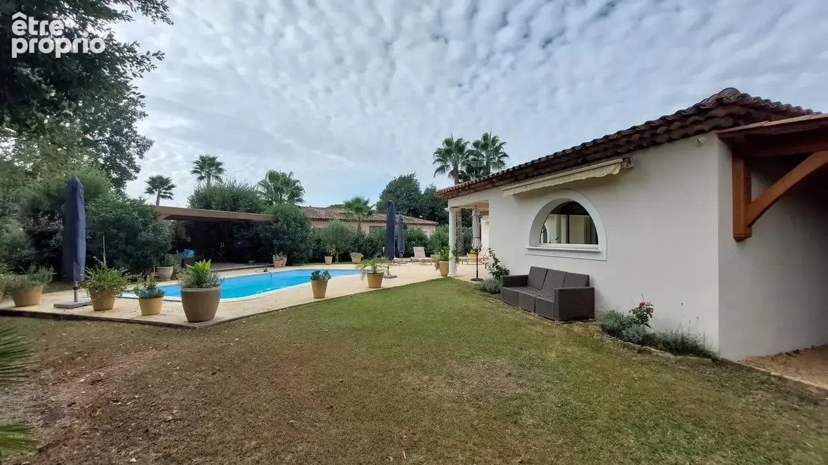Superbe villa plain-pied 4 chambres avec piscine à seulement quelques minutes du Domaine de St-Endréol - photo 4