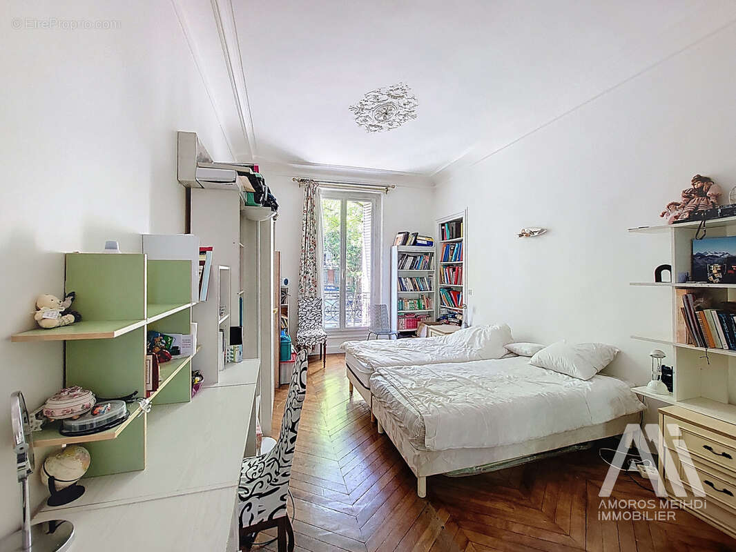 Appartement à PARIS-19E