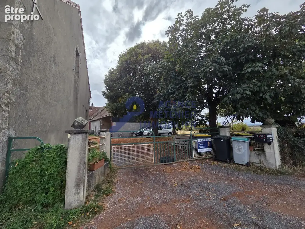 CHAREIL-CINTRAT   Maison de 104,90 m2 avec nombreuses dépendances et 8 580 m2 de terrain - photo 30