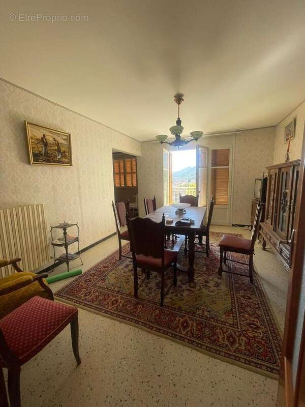 Appartement à CORTE