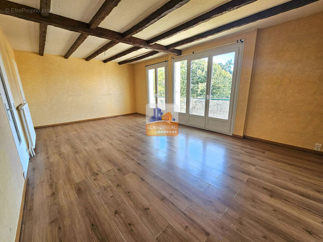 Appartement à REZE