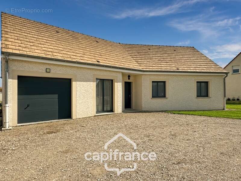 Maison à OUROUX-SUR-SAONE