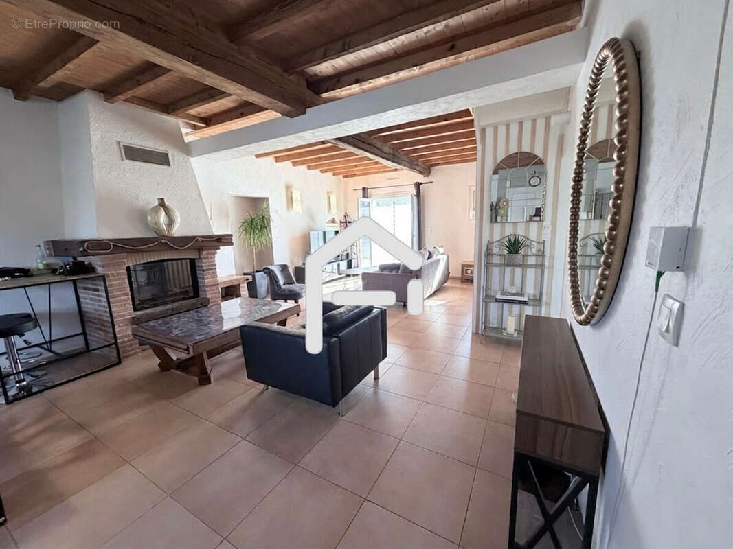 Maison à BONREPOS-SUR-AUSSONNELLE