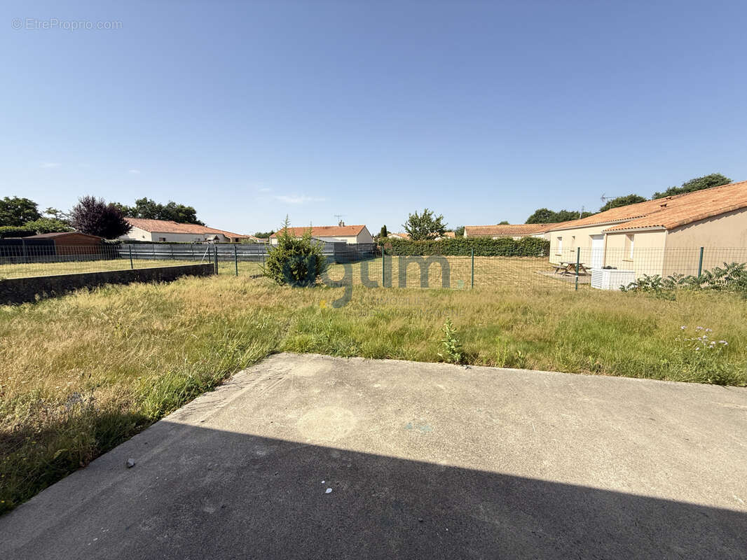 Les-Landes-Génusson, plain pied, en lotissement, 3 chambres, terrain, garage - photo 18