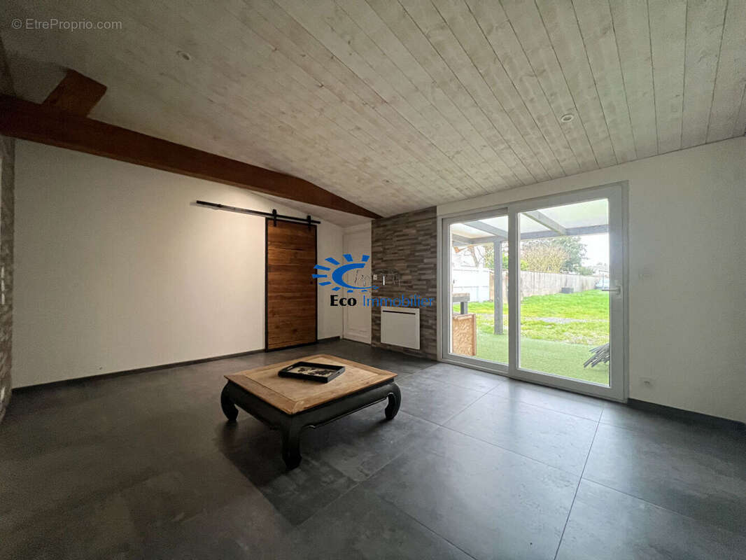 Maison à CLAVETTE