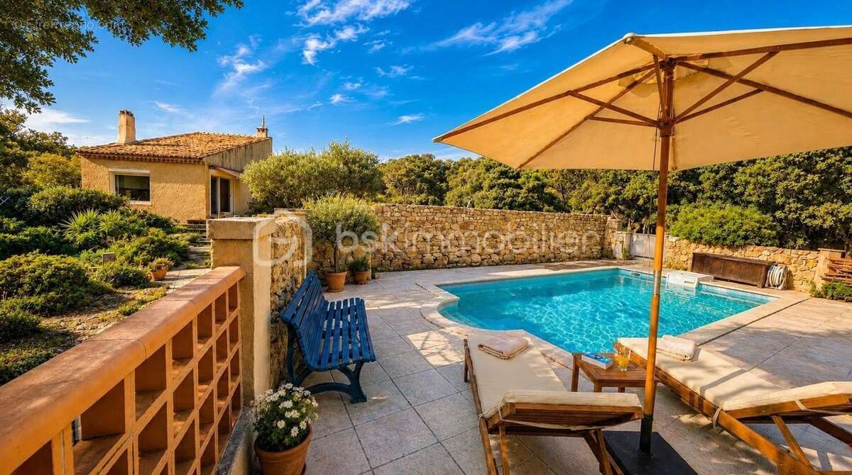 Un havre de paix au cœur des Alpilles Et si votre prochaine maison était celle où chaque journée ressemble à des vacances ? - photo 10
