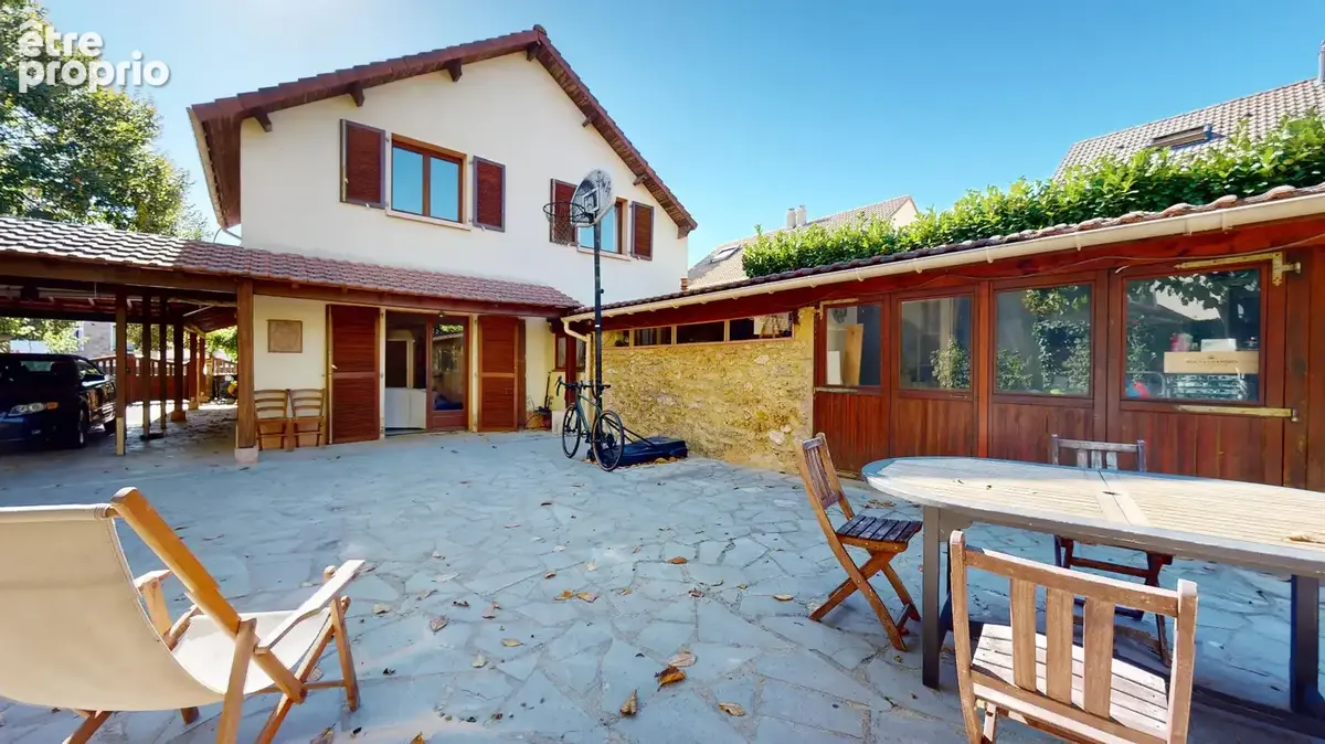 Maison Bois d'Arcy 6 pièces 181 m2 - 647 m² de terrain - photo 2