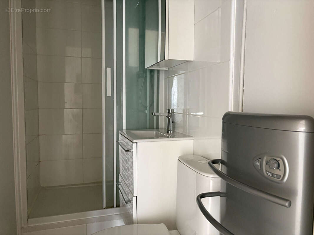 Appartement T1bis traversant de 24 m²  avec mezzanine de  4.90 m² libre de tout occupant - photo 6