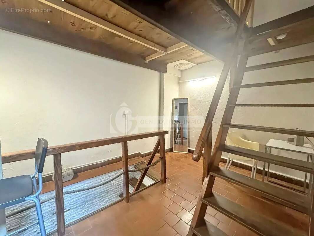 Maison rénovée en centre historique d'Arles - photo 4
