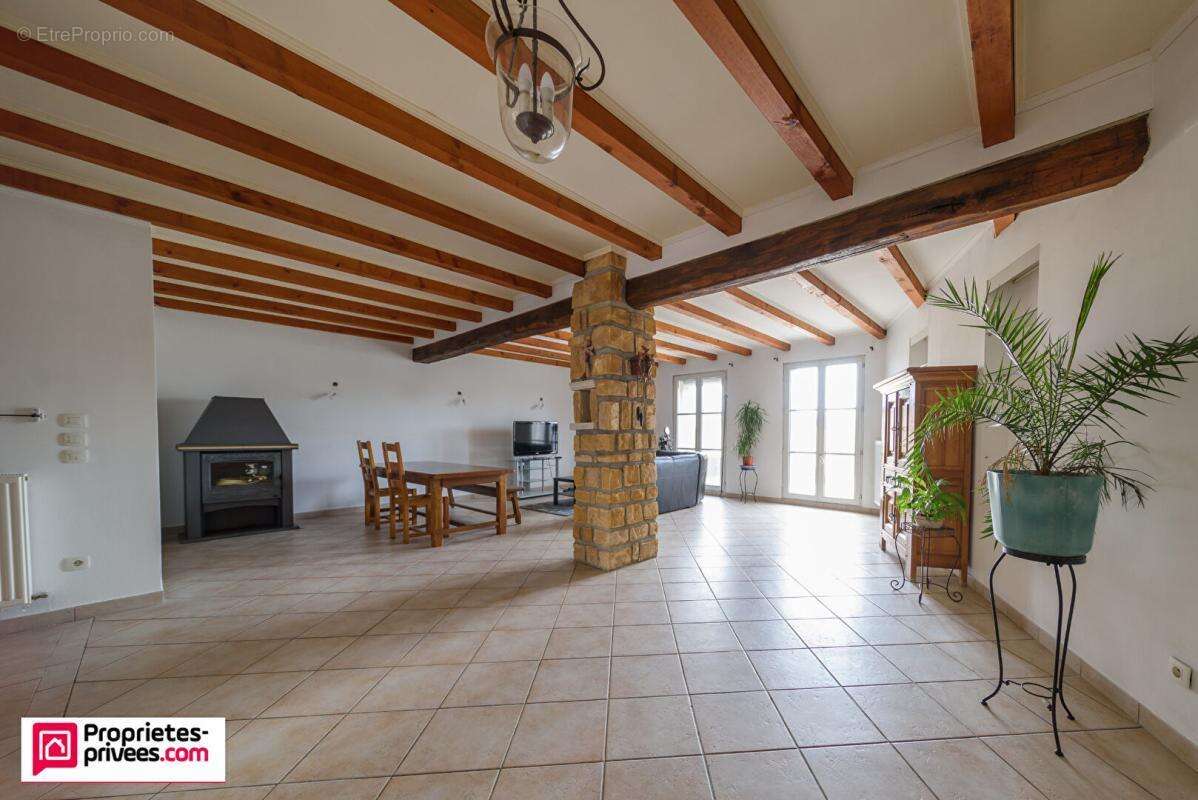 Maison de village 7 pièces 245 m2 - photo 2
