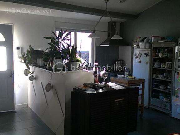 Grand ensemble immobilier de 367 m² avec terrain & Parking - photo 16