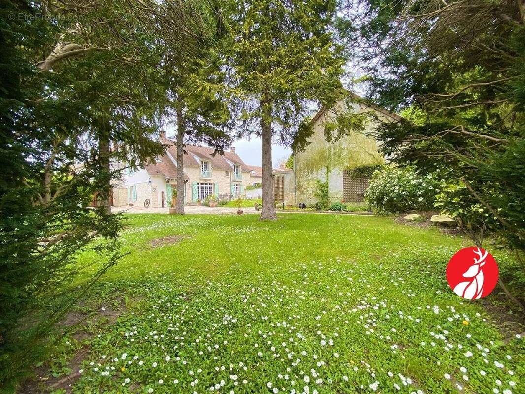 Maison à GIRONVILLE-SUR-ESSONNE