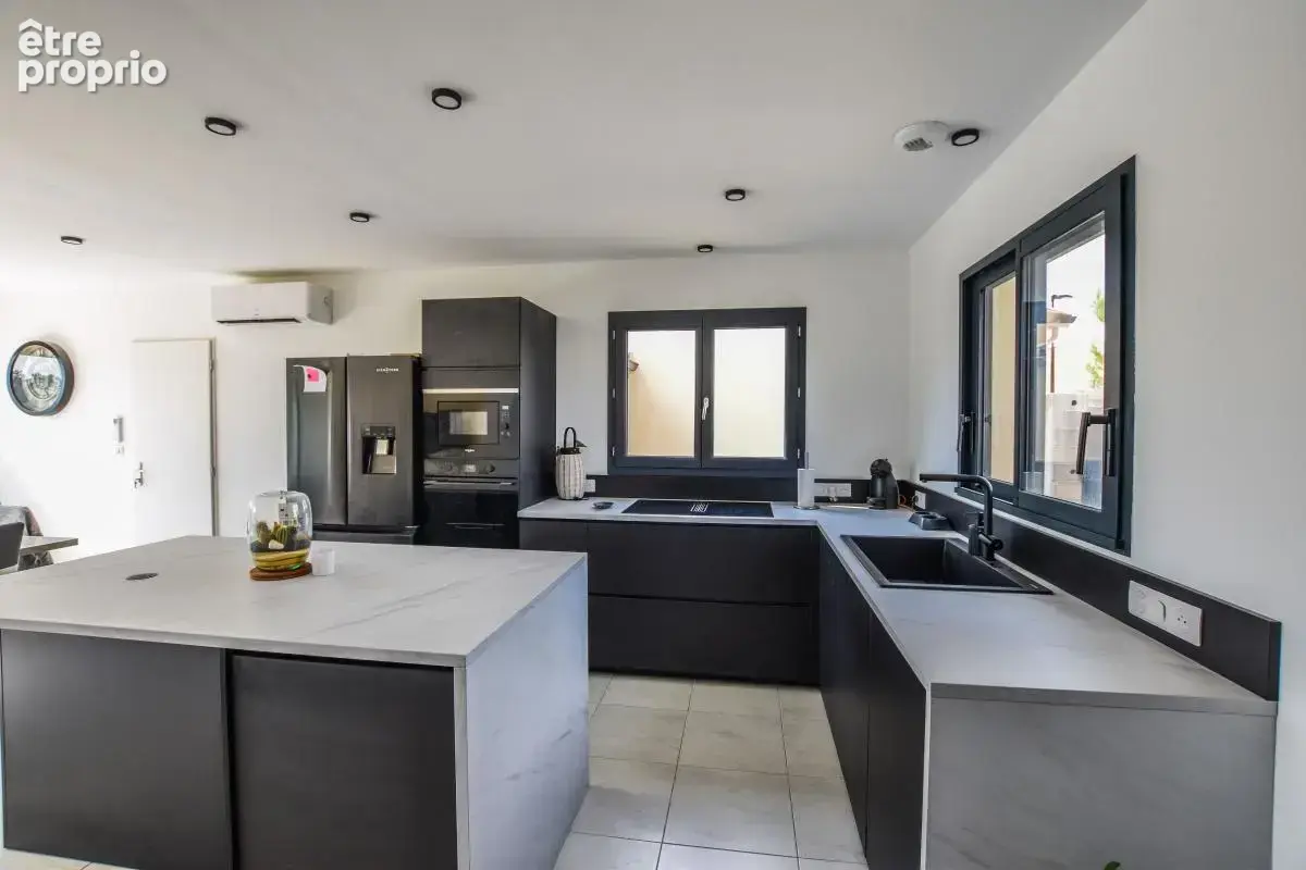 Superbe maison neuve avec DPE A, trois chambres, jardin et garage à Domazan ! - photo 6